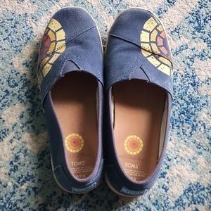 TOMS + Charlize Theron Africa Outreach Project Embroidered Flats Womens Size 7.5
